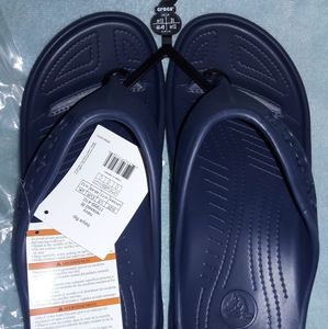 Crocs Navy relaxed fit Baya flip flops
